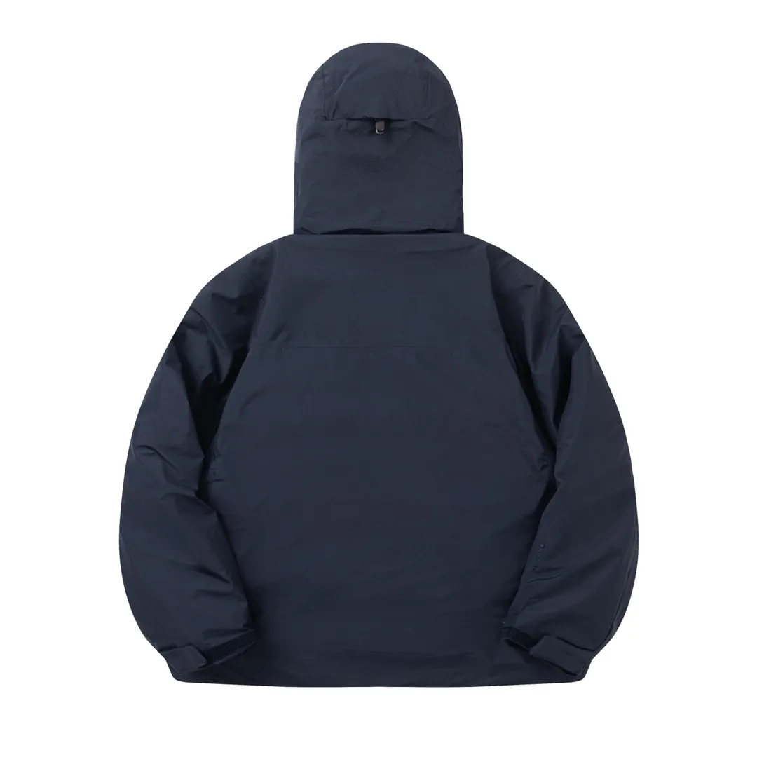 🉑 ARCTERYX/ Macai Jacket Same Style ‘’ ‘’ ！ ， 。 ！！ + ： ✅ ， ， Breathable GORE-TEX 、 、 。 ✅ Drop Hood™M ， Powder Guard™ 。 ✅ ✅100% ( EPTFE ) ， ✅ Ykk ： Premium LOGO Color： ， ，Dark Blue ，Green Size：S M L XL XXL